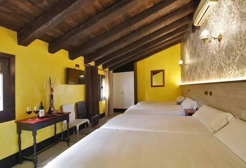 Apartamentos El Tiempo