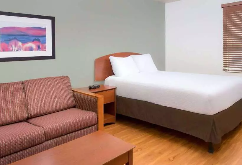 Extended Stay America Select Suites Omaha Southwest