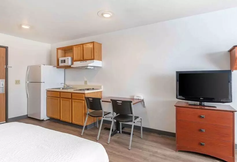 Extended Stay America Select Suites Omaha Southwest