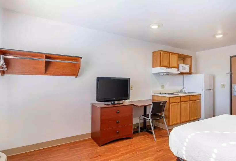 Extended Stay America Select Suites Omaha Southwest