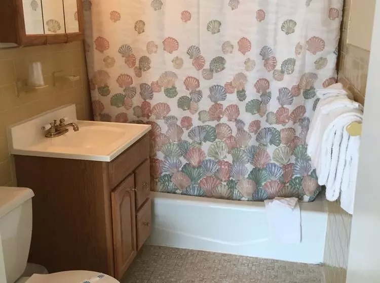 Four Winds Condo Motel