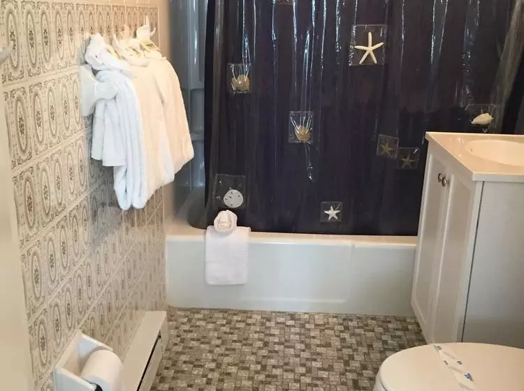 Four Winds Condo Motel