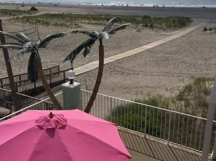 Four Winds Condo Motel