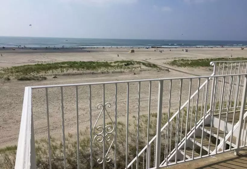 Four Winds Condo Motel