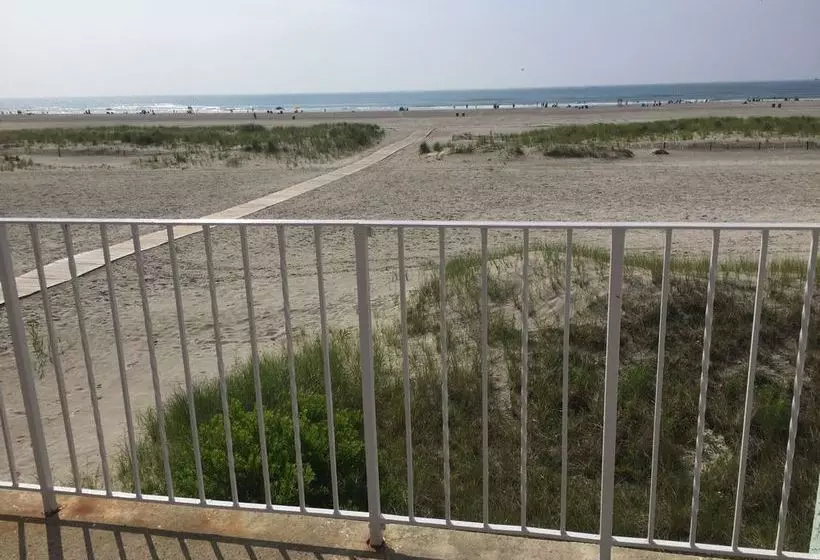 Four Winds Condo Motel