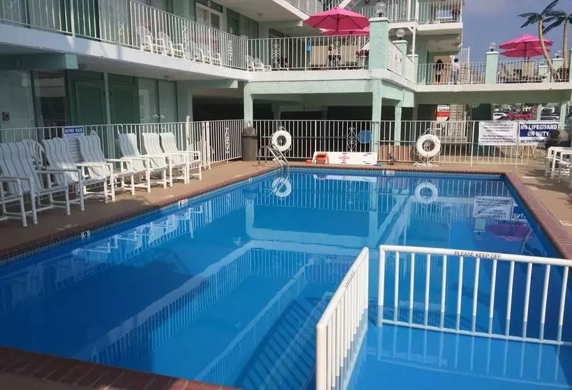 Four Winds Condo Motel