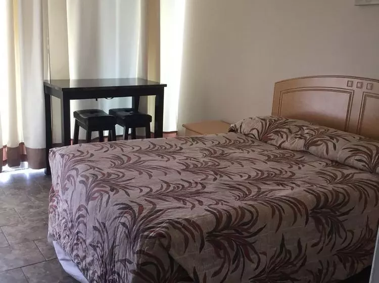 Four Winds Condo Motel