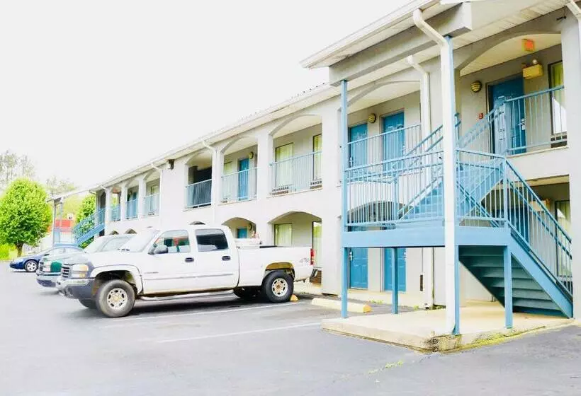 Отель Americas Best Value Inn Rome