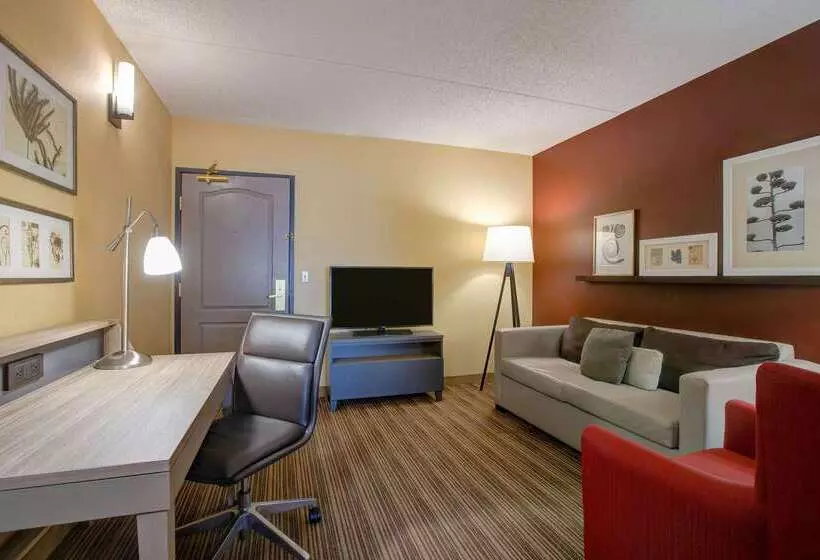 Hotelli Comfort Inn & Suites St. Paul Northeast