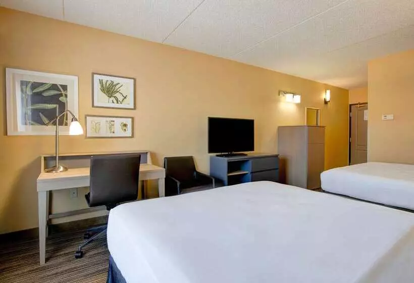 Hotelli Comfort Inn & Suites St. Paul Northeast