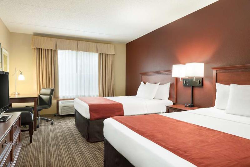 ホテル Comfort Inn & Suites St. Paul Northeast