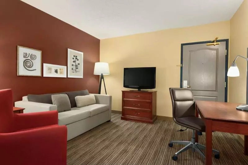 Hotelli Comfort Inn & Suites St. Paul Northeast
