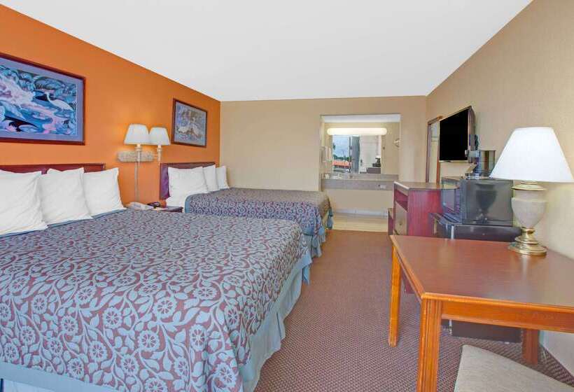 Отель Days Inn By Wyndham Okemah