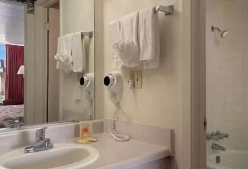 호텔 Days Inn By Wyndham Okemah