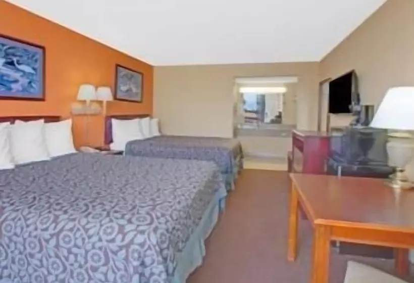 호텔 Days Inn By Wyndham Okemah