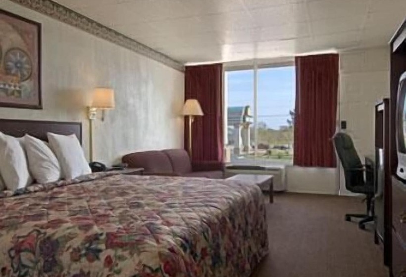 Отель Days Inn By Wyndham Okemah