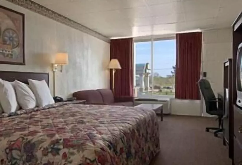 호텔 Days Inn By Wyndham Okemah