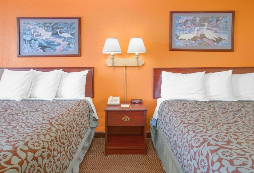 Отель Days Inn By Wyndham Okemah