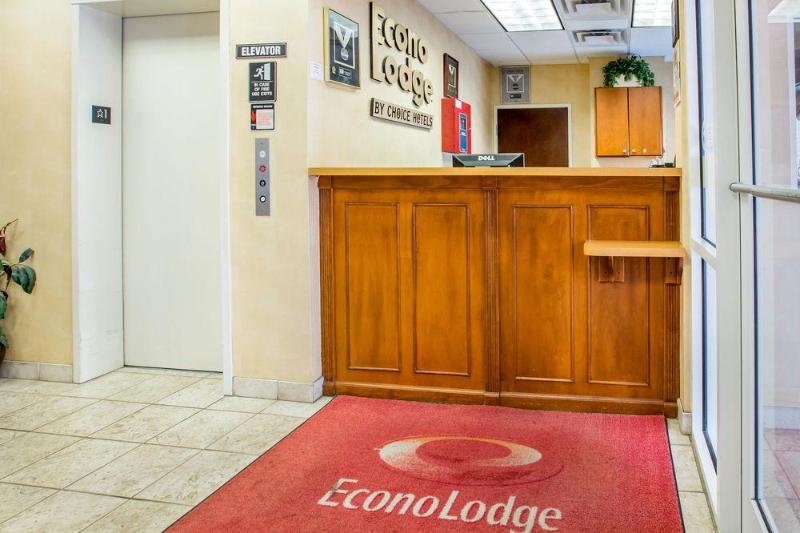 בית מלון כפרי Econo Lodge