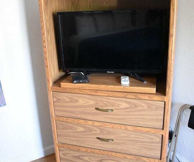 Отель Economy Inn