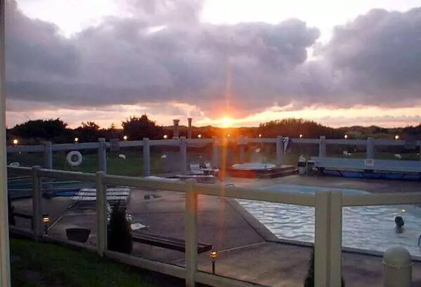 בית מלון כפרי Grey Gull