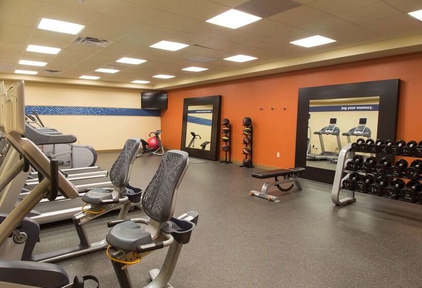 בית מלון כפרי Hampton Inn & Suites Dodge City