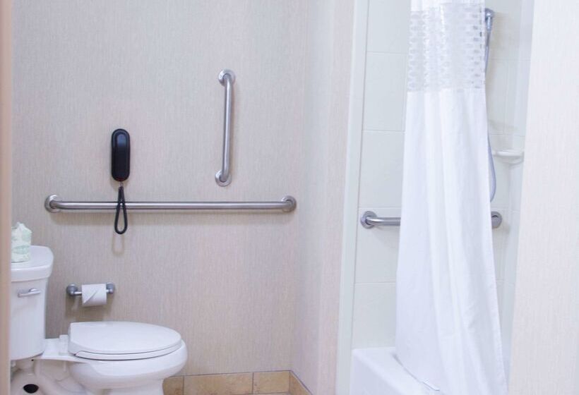 בית מלון כפרי Hampton Inn & Suites Dodge City