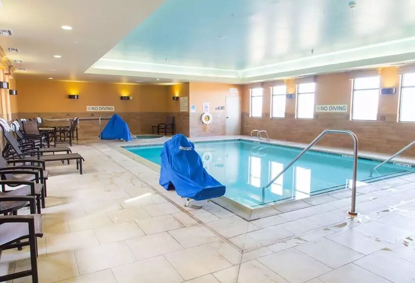 فندق Hampton Inn & Suites Dodge City