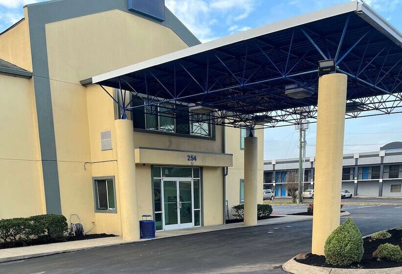 فندق Howard Johnson By Wyndham Clarksville Tennessee