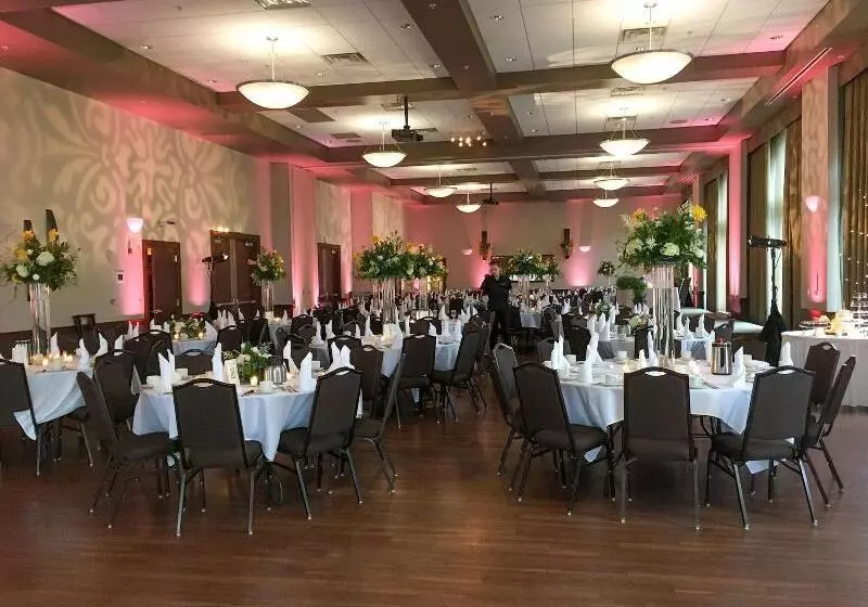 Отель Jefferson Street Inn, A Member Of Radisson Individuals