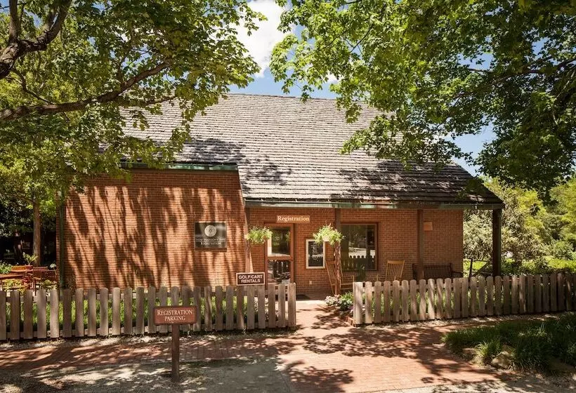 Hotel New Harmony Inn Resort And Conference Center