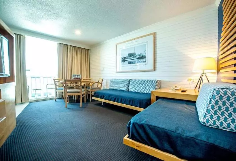 هتل Port Royal Oceanfront