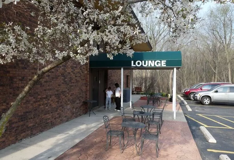 ホテル Riverbank Lodge