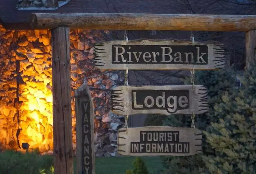 ホテル Riverbank Lodge