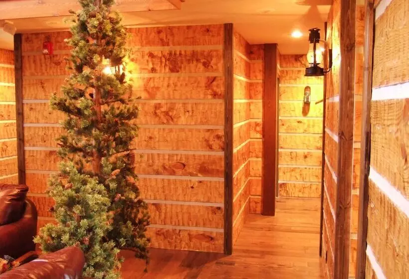 ホテル Riverbank Lodge