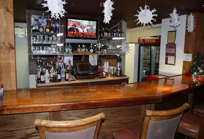 ホテル Riverbank Lodge