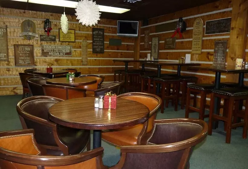 ホテル Riverbank Lodge