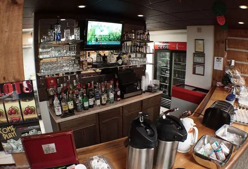 ホテル Riverbank Lodge