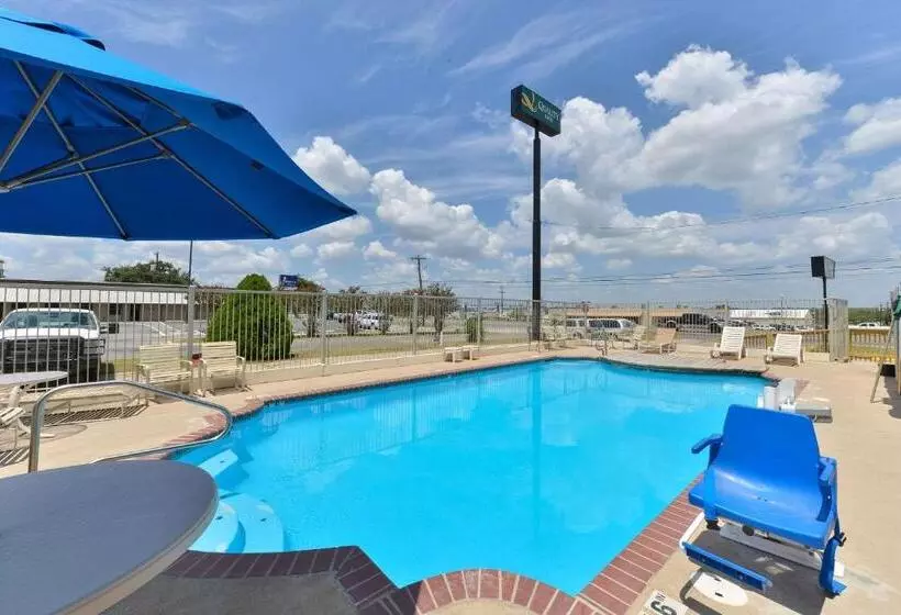 汽车旅馆 Quality Inn