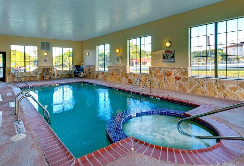 Мотель Quality Inn & Suites   Glen Rose