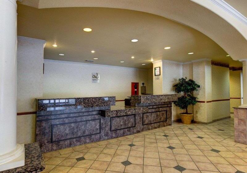 Мотель Quality Inn & Suites   Glen Rose