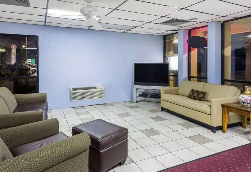 Мотель Travelodge By Wyndham Hardeeville