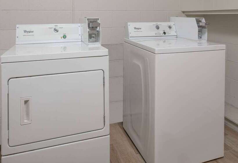 فندق على الطريق Travelodge By Wyndham Hardeeville