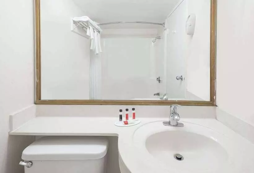 Мотель Travelodge By Wyndham Hardeeville