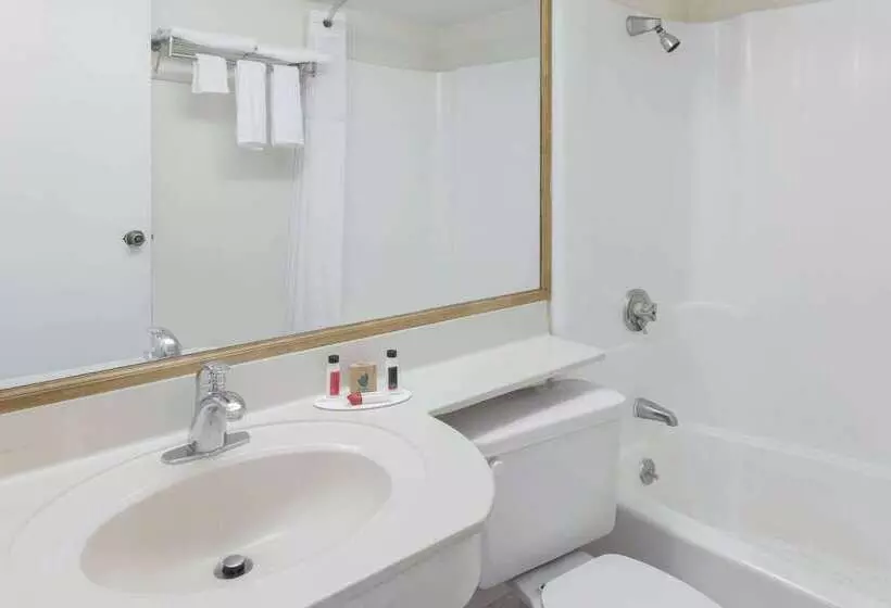 Мотель Travelodge By Wyndham Hardeeville