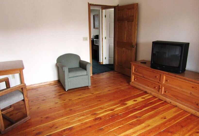 فندق على الطريق Yellowstone Country Inn