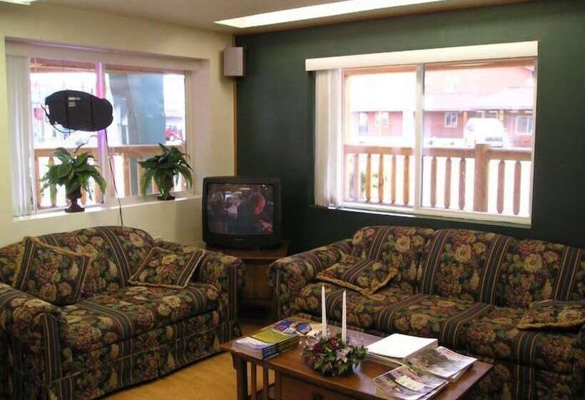 فندق على الطريق Yellowstone Country Inn