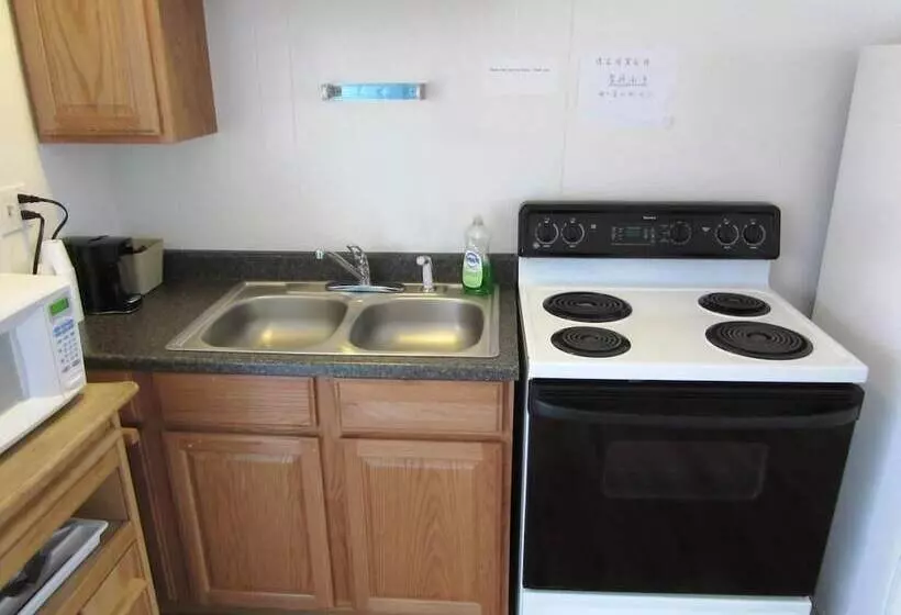 Мотель Yellowstone Country Inn