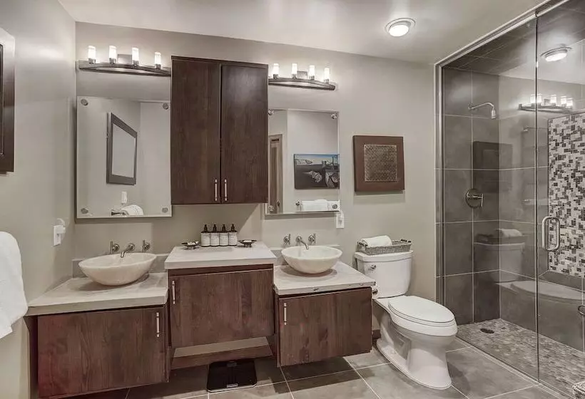 Курорт Townsend Place