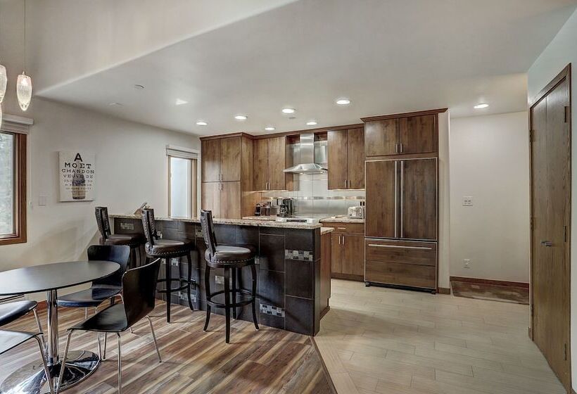 منتجع Townsend Place